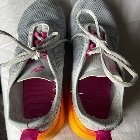 Nike Air Max Motions - Picture 6 of 6